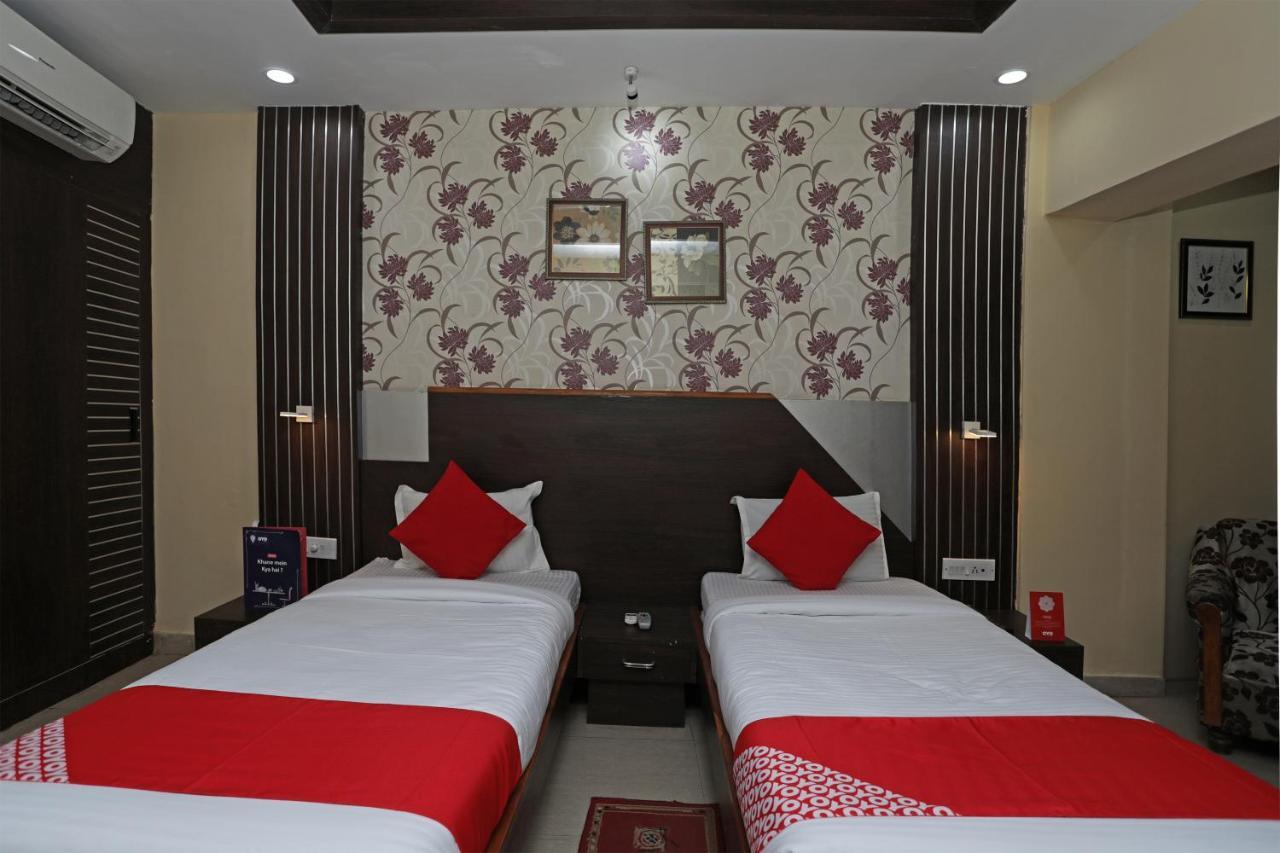 Oyo 4065 Hotel Richi Bhuvanesvar Kültér fotó