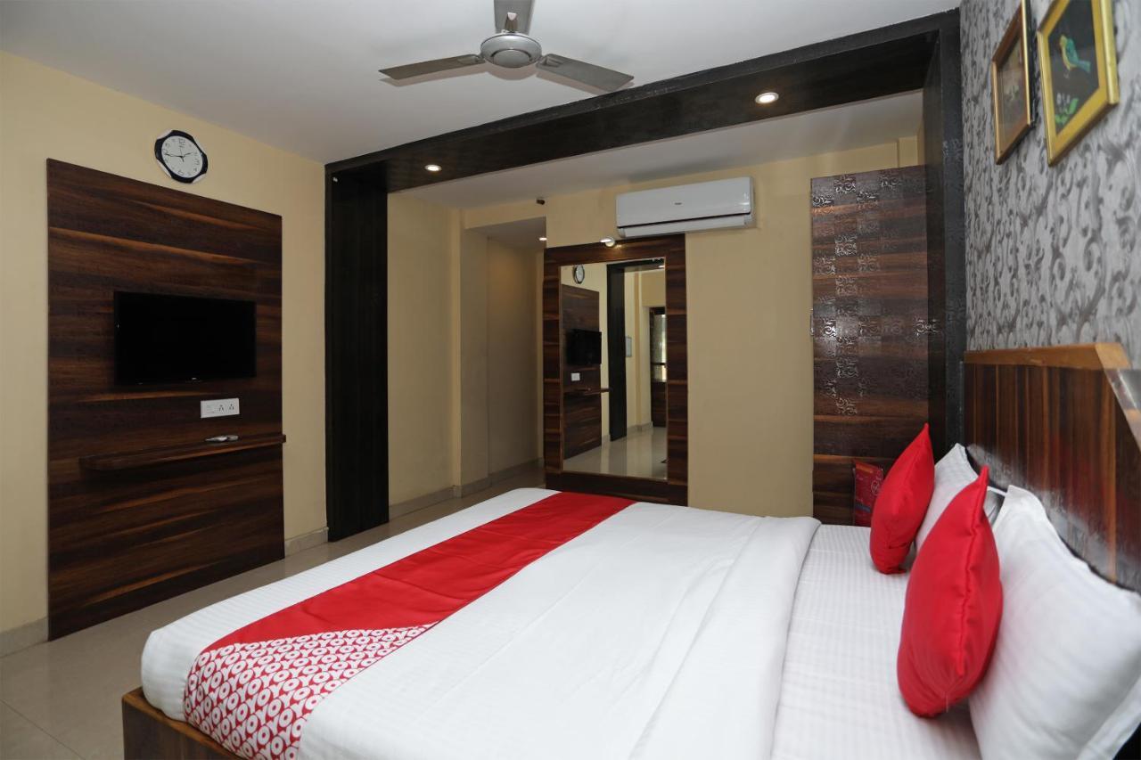 Oyo 4065 Hotel Richi Bhuvanesvar Kültér fotó