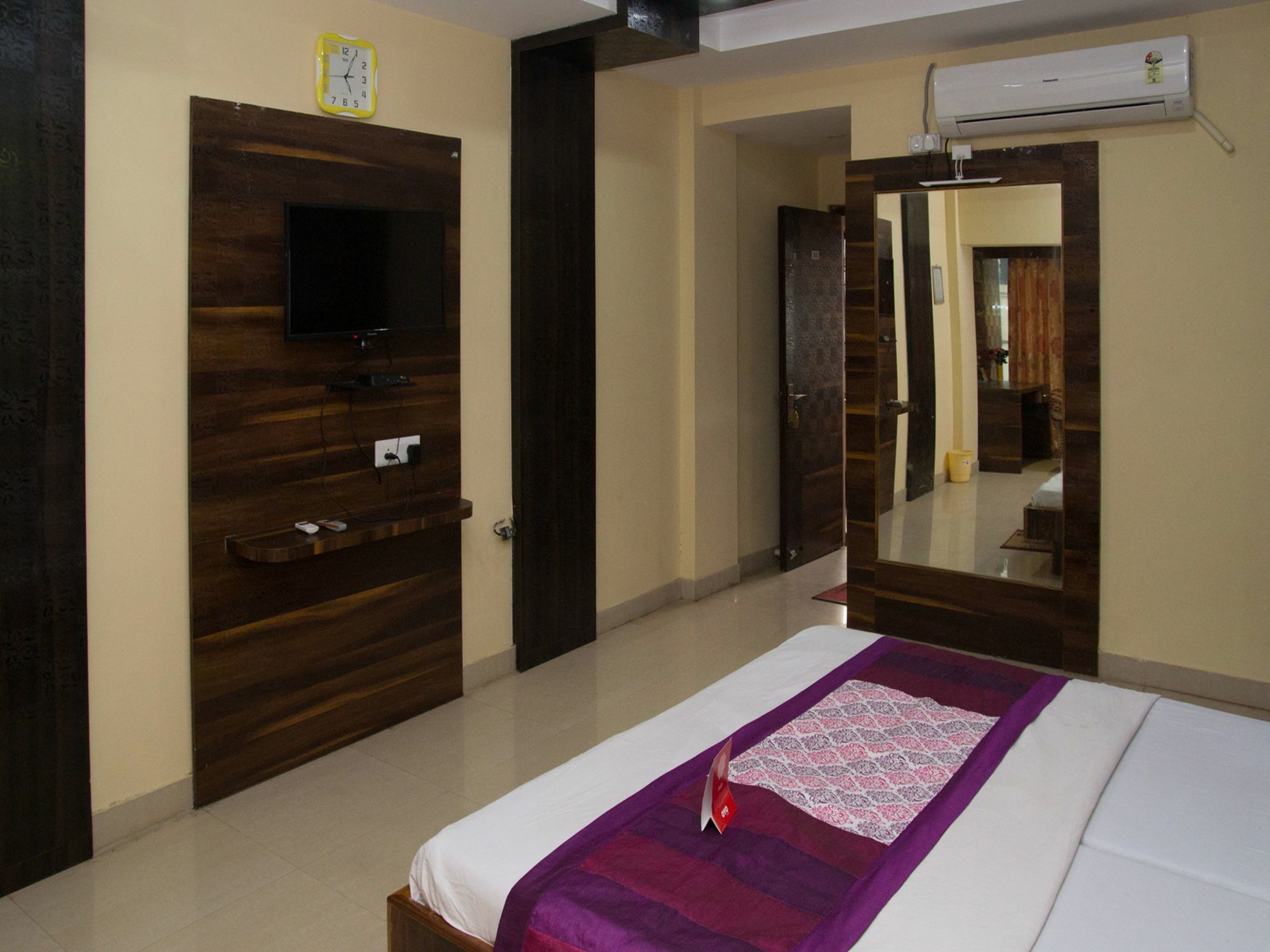 Oyo 4065 Hotel Richi Bhuvanesvar Kültér fotó