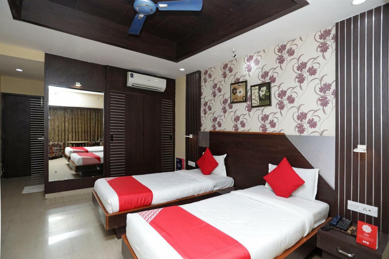 Oyo 4065 Hotel Richi Bhuvanesvar Kültér fotó